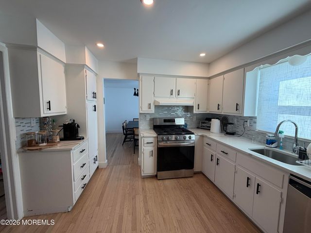 534 Apple Drive, Oakhurst, NJ 07755