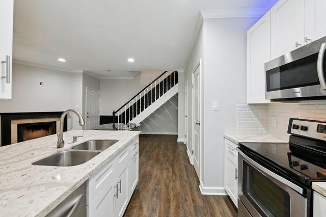 7575 Cambridge Street 301, Houston, TX 77054