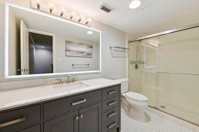 7575 Cambridge Street 301, Houston, TX 77054