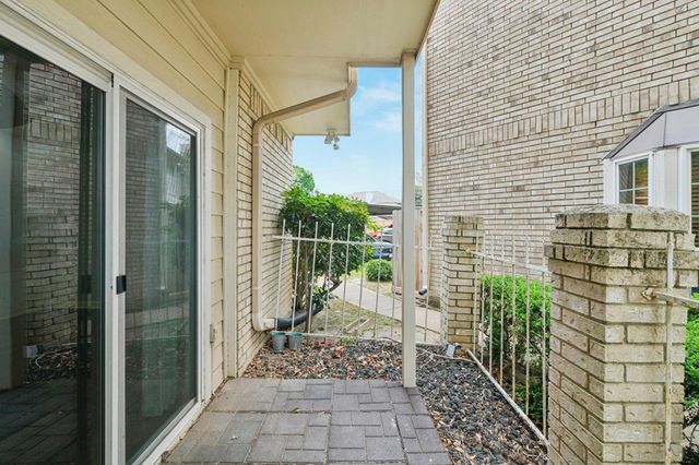 7575 Cambridge Street 301, Houston, TX 77054