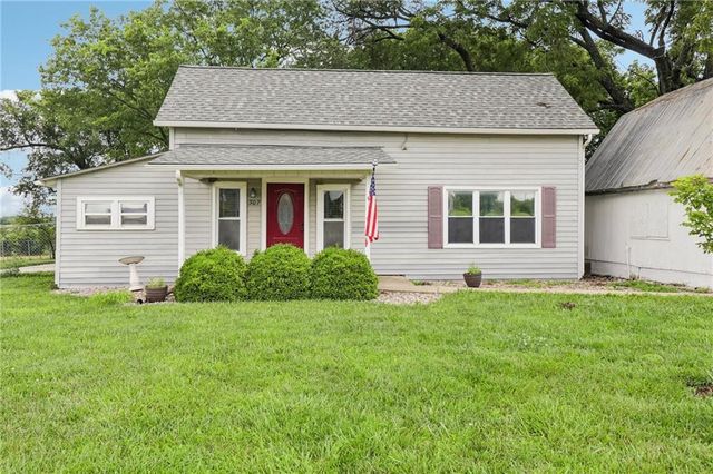 307 E 1100 Road, Baldwin City, KS 66006