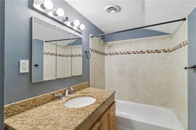 307 E 1100 Road, Baldwin City, KS 66006