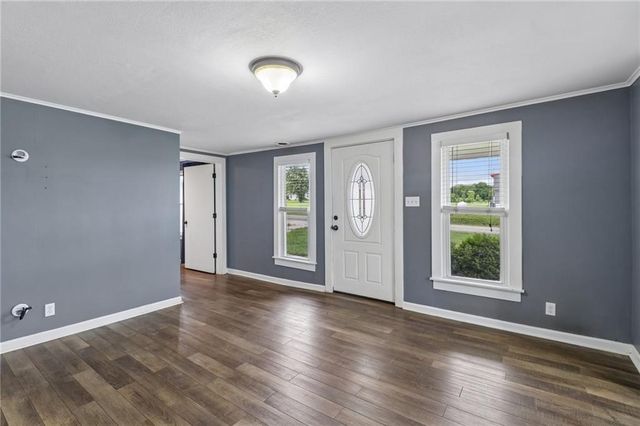 307 E 1100 Road, Baldwin City, KS 66006