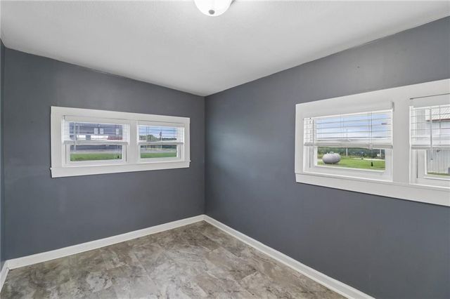 307 E 1100 Road, Baldwin City, KS 66006