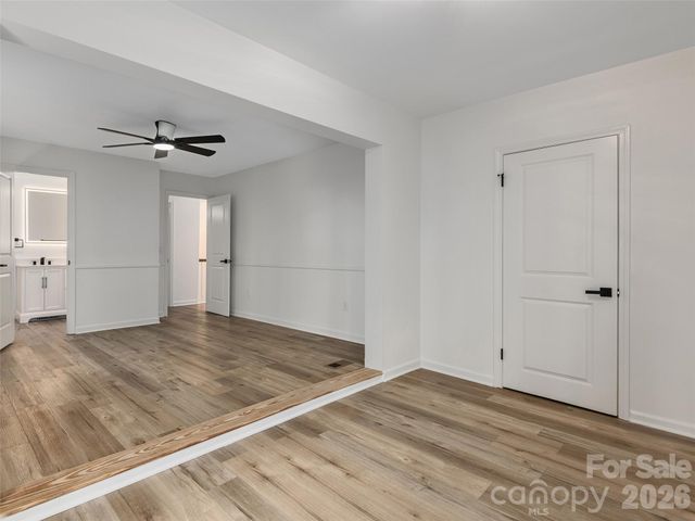 209 Ivy Hill Road, Hendersonville, NC 28792