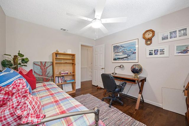 9185 Vista Ct, Loomis, CA 95650