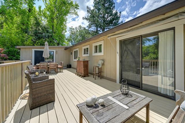 9185 Vista Ct, Loomis, CA 95650