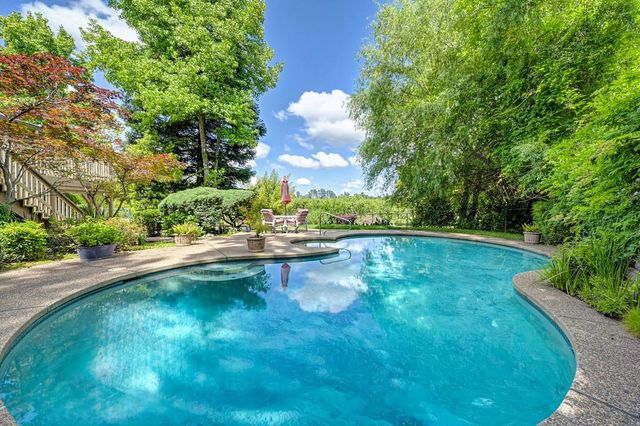 9185 Vista Ct, Loomis, CA 95650
