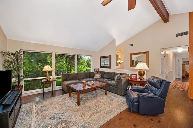 9185 Vista Ct, Loomis, CA 95650