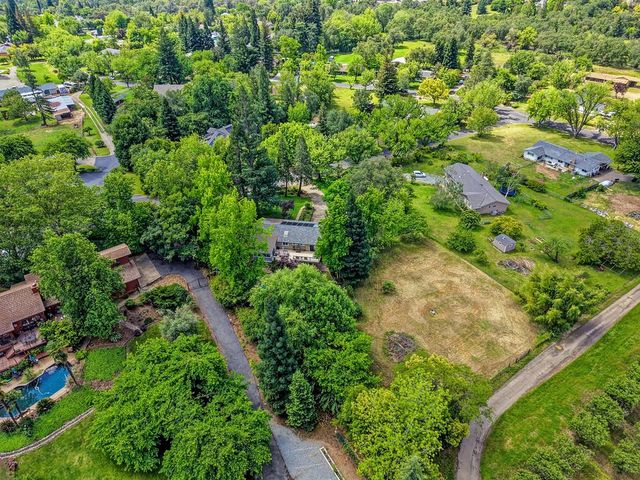 9185 Vista Ct, Loomis, CA 95650