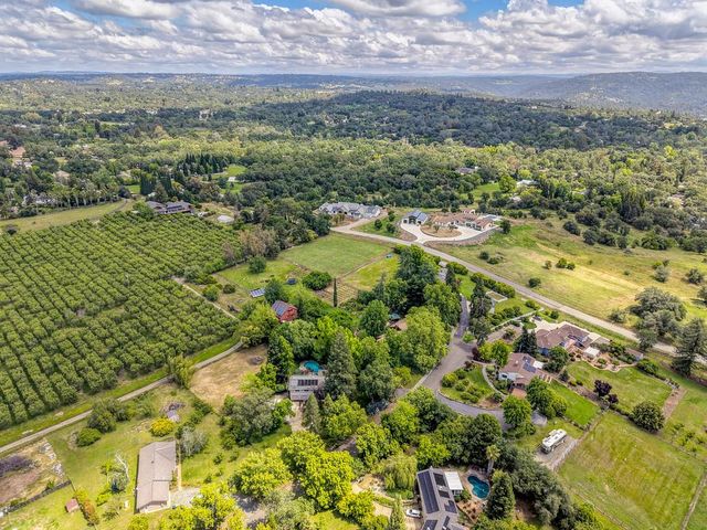 9185 Vista Ct, Loomis, CA 95650