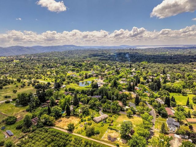 9185 Vista Ct, Loomis, CA 95650