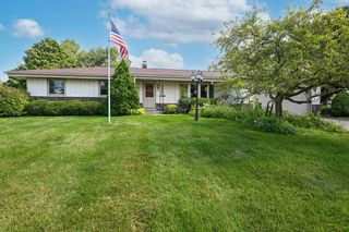4300 S Regal DRIVE, New Berlin, WI 53151