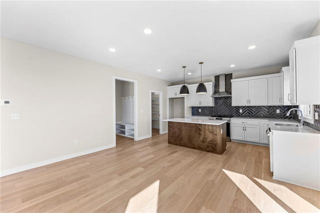 18681 W 193rd Street, Spring Hill, KS 66083