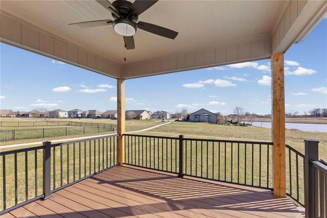 18681 W 193rd Street, Spring Hill, KS 66083