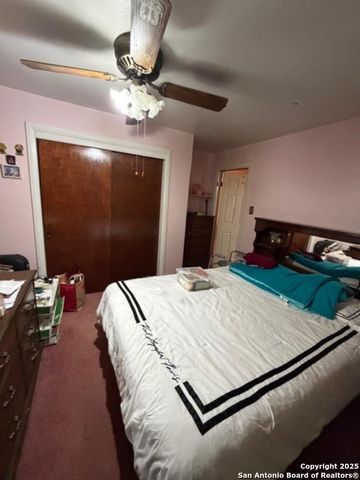 310 W Southcross, San Antonio, TX 78221