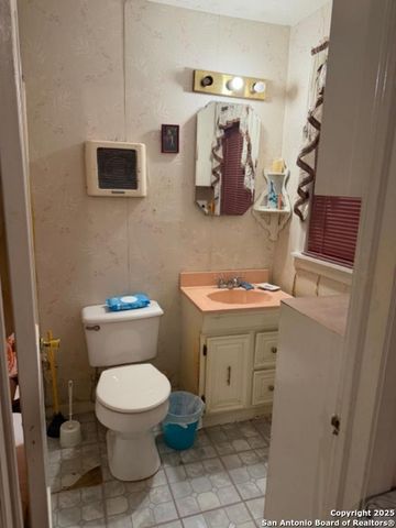 310 W Southcross, San Antonio, TX 78221