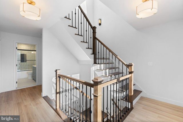 144 VAN DYKE RD, Hopewell, NJ 08525