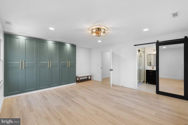 144 VAN DYKE RD, Hopewell, NJ 08525