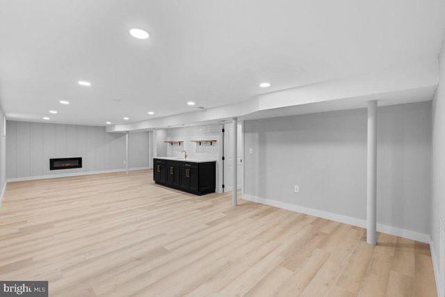 144 VAN DYKE RD, Hopewell, NJ 08525