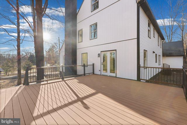 144 VAN DYKE RD, Hopewell, NJ 08525