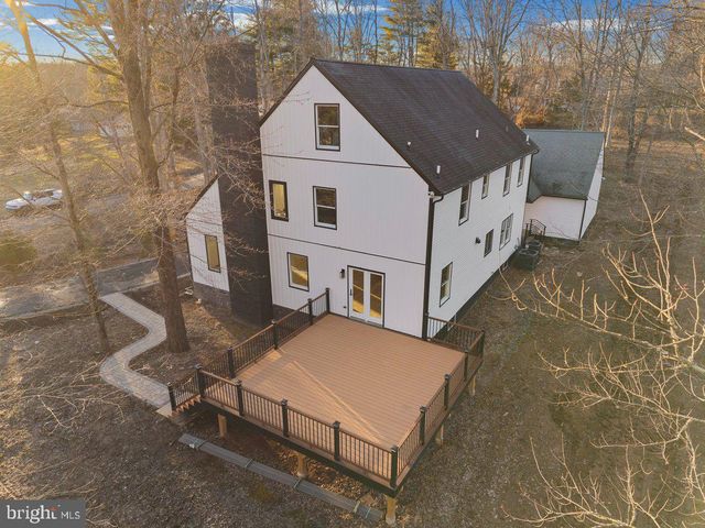 144 VAN DYKE RD, Hopewell, NJ 08525