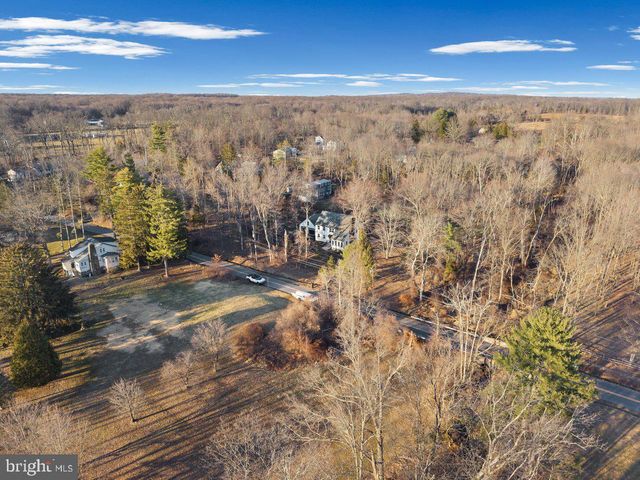 144 VAN DYKE RD, Hopewell, NJ 08525