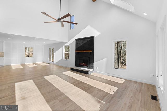 144 VAN DYKE RD, Hopewell, NJ 08525