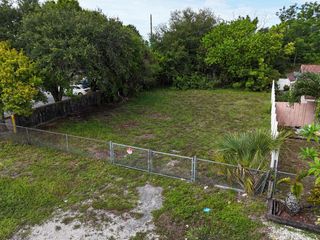 1602 Lauderdale Manor Drive, Fort Lauderdale, FL 33311