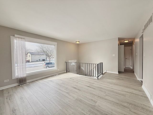 17213 Springtide Lane, Hazel Crest, IL 60429