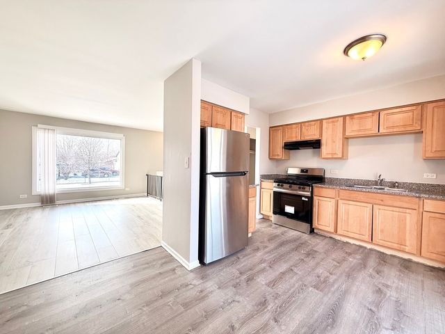 17213 Springtide Lane, Hazel Crest, IL 60429