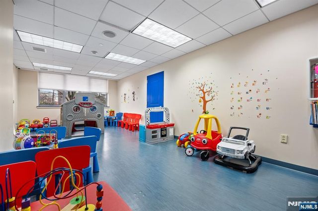 2100 Linwood 17N, Fort Lee, NJ 07024