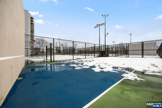 2100 Linwood 17N, Fort Lee, NJ 07024