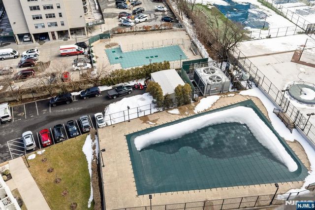 2100 Linwood 17N, Fort Lee, NJ 07024