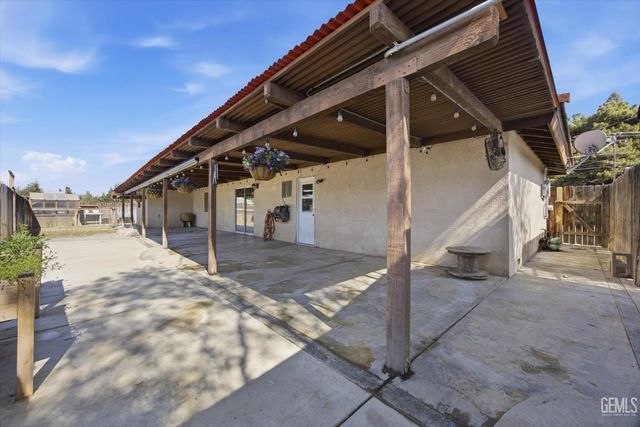 14506 Johnson Road, Bakersfield, CA 93314