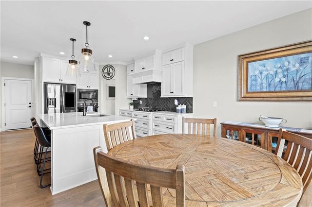 24736 W 112th Street, Olathe, KS 66061