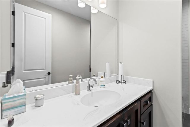 24736 W 112th Street, Olathe, KS 66061