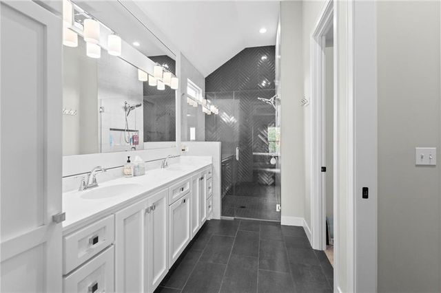24736 W 112th Street, Olathe, KS 66061