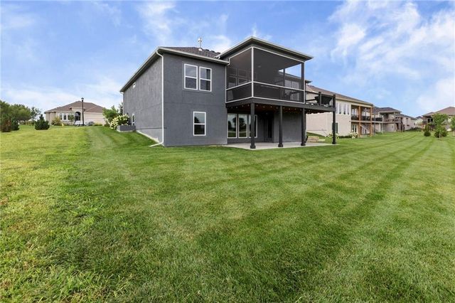 24736 W 112th Street, Olathe, KS 66061