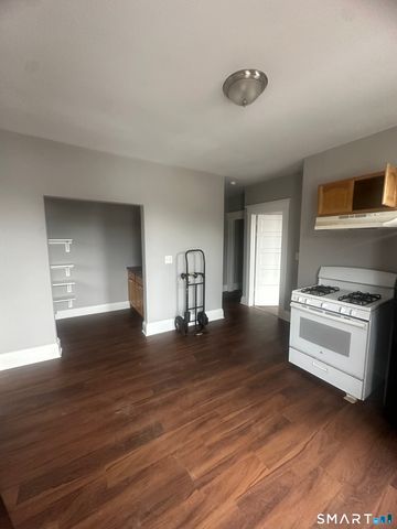 1155 Broad Street, Hartford, CT 06106
