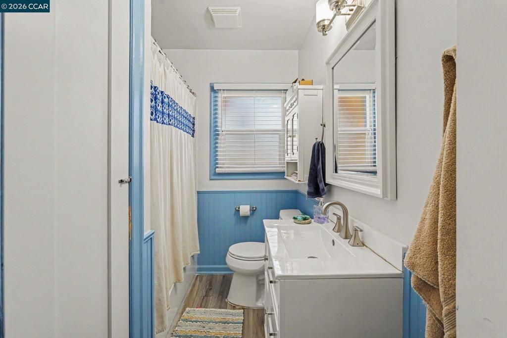 Image 12 of property listing at 1110 Laurel Ave, Pittsburg, CA 94565
