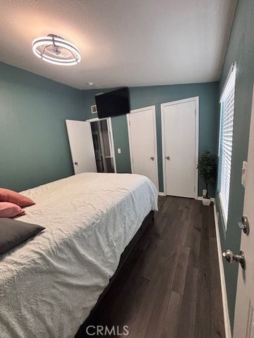 7560 Woodman 75, Van Nuys (los Angeles), CA 91405