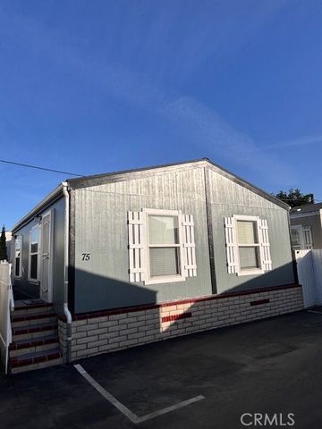 7560 Woodman 75, Van Nuys (los Angeles), CA 91405