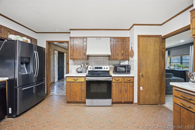 431 E Epley Drive, Longtown, OK 74462