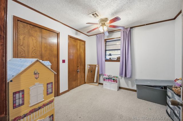 431 E Epley Drive, Longtown, OK 74462