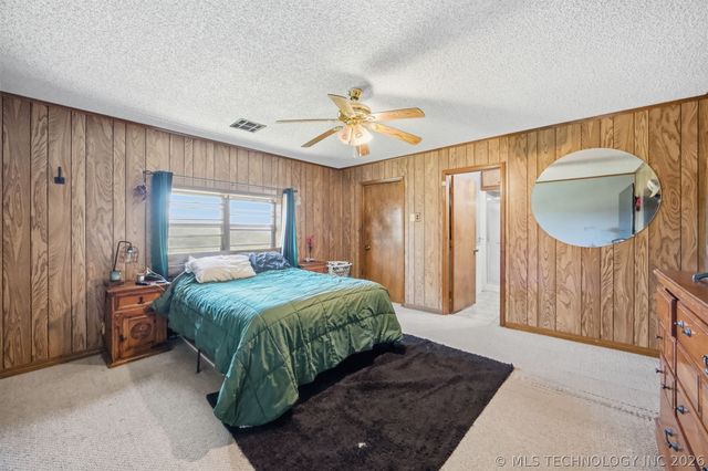 431 E Epley Drive, Longtown, OK 74462