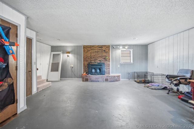 431 E Epley Drive, Longtown, OK 74462