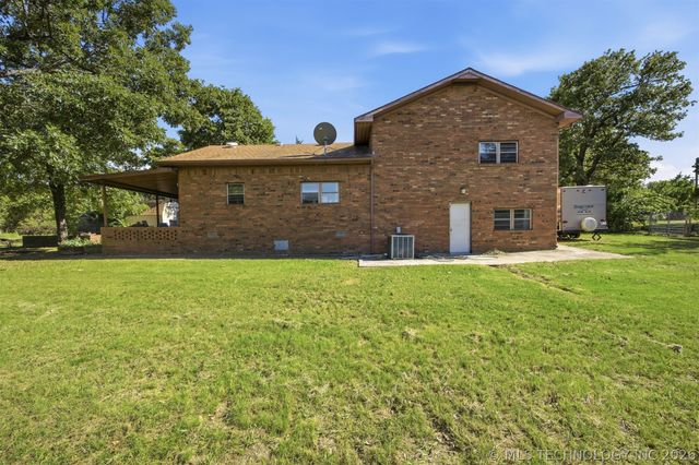 431 E Epley Drive, Longtown, OK 74462