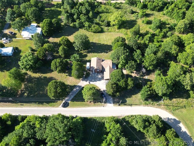 431 E Epley Drive, Longtown, OK 74462