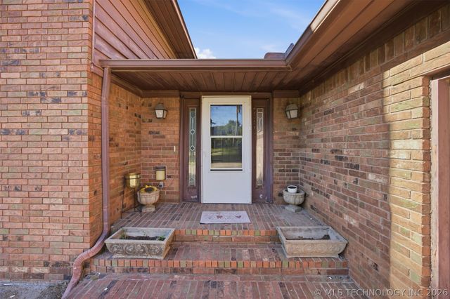 431 E Epley Drive, Longtown, OK 74462